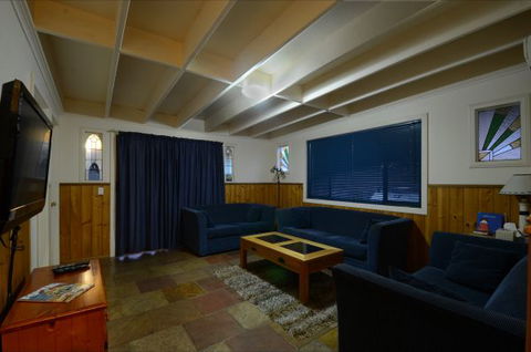Seahaven Holiday House - C Tourism 5