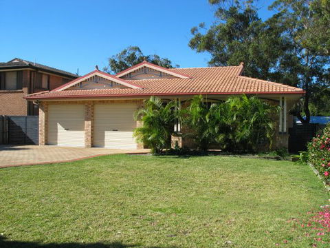Seawest - Hawks Nest Accommodation - C Tourism 0