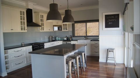 Shearer's Hill - Luxury Farm Stay - C Tourism 2