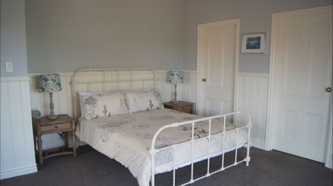 Shearer's Hill - Luxury Farm Stay - C Tourism 4