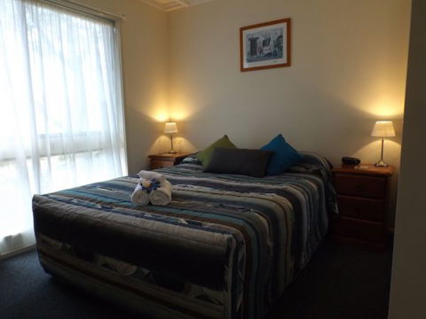 Surfside Holiday Apartments - C Tourism 4