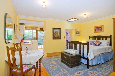 The Lion Cottage - C Tourism 3
