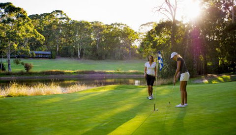The Stirling Golf Club Motels - C Tourism 1