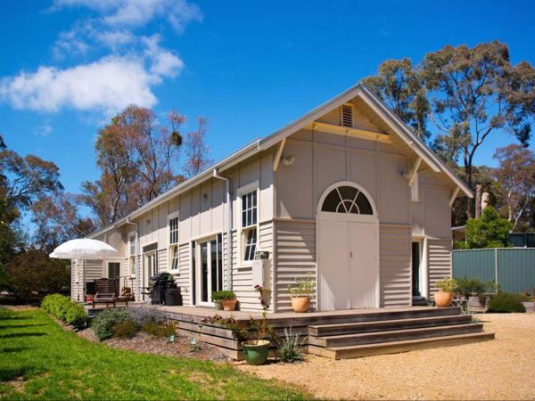 Ravenswood VIC C Tourism