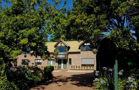 The Berry Inn - C Tourism 0