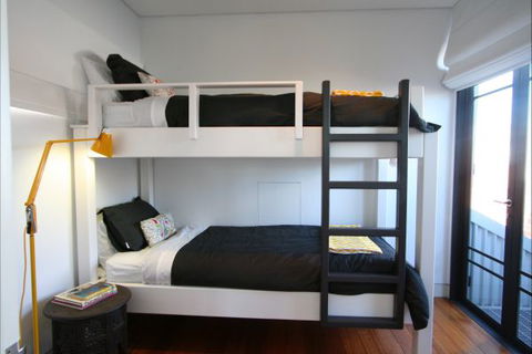 Two Five Zero / Richmond - C Tourism 6