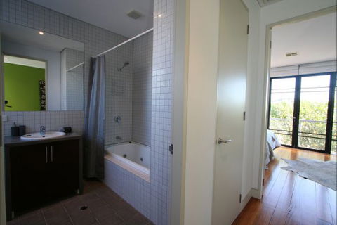 Two Five Zero / Richmond - C Tourism 7