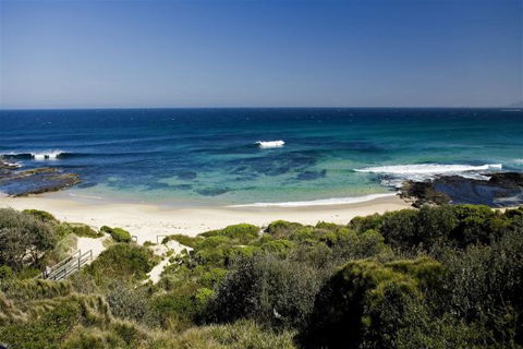 Ulladulla Headland Holiday Park - C Tourism 1