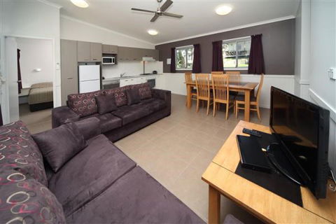 Ulladulla Headland Holiday Park - C Tourism 2