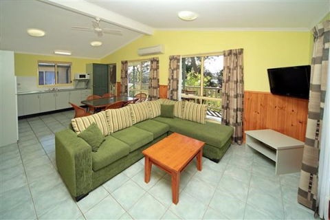 Ulladulla Headland Holiday Park - C Tourism 4