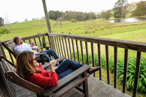Wines For Joanie Cottage - C Tourism 2
