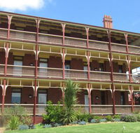 Yarra House - C Tourism