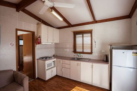 Yanakie Caravan Park - C Tourism 4