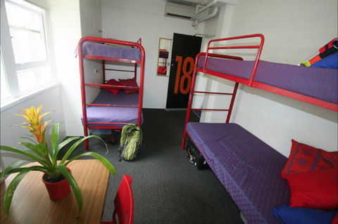 Zing! Backpackers Hostel - C Tourism 9