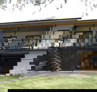 192 Page Drive Blanchetown -River Shack Rentals - C Tourism