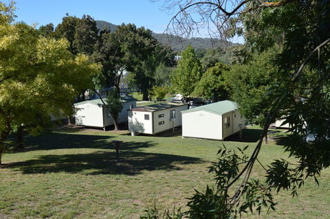 Adelong Golden Gully Caravan Park - C Tourism 1