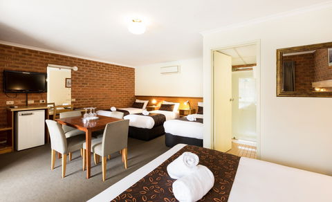 Advance Motel - C Tourism 2