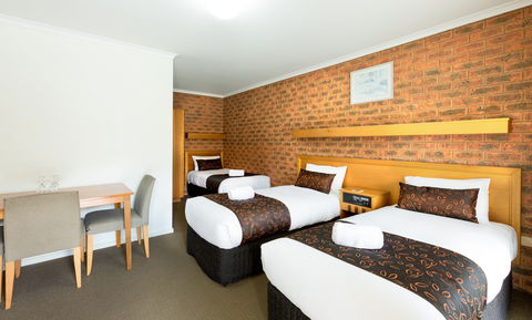 Advance Motel - C Tourism 5