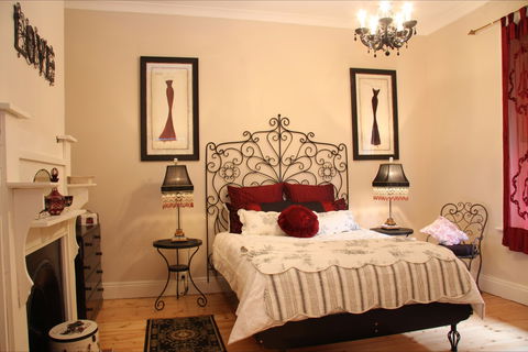 Azalea Cedar-Rose Villa - C Tourism 0