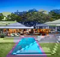 Bellbird - C Tourism