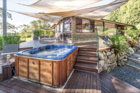 Coach House Hill Cottage - C Tourism 0
