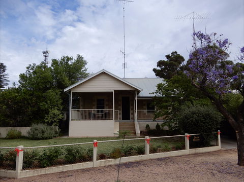 Dot's House - C Tourism 0