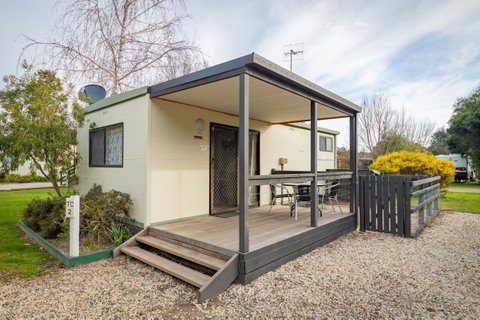 Eildon Riverside Holiday Park - C Tourism 2