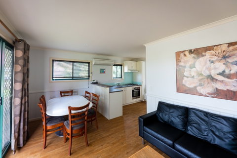 Eildon Riverside Holiday Park - C Tourism 3