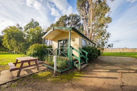 Eildon Riverside Holiday Park - C Tourism 4