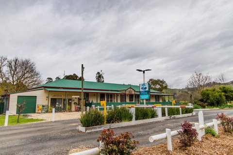 Eildon Riverside Holiday Park - C Tourism 6