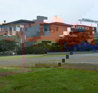 Fred's Place - C Tourism