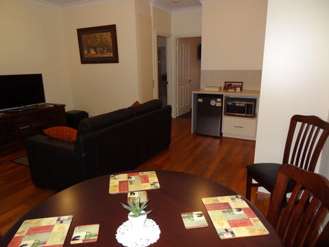 Hahndorf Oak Tree Cottages - C Tourism 4