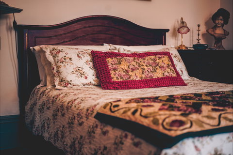 Hamilton House Bed And Breakfast - C Tourism 1