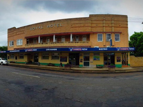 Royal Hotel Dungog - C Tourism 0