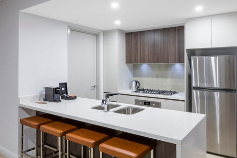 Meriton Suites Southport - C Tourism 3