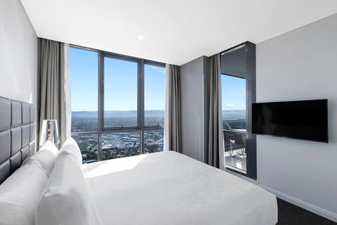 Meriton Suites Southport - C Tourism 4