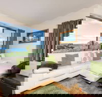 Mirramar House - C Tourism