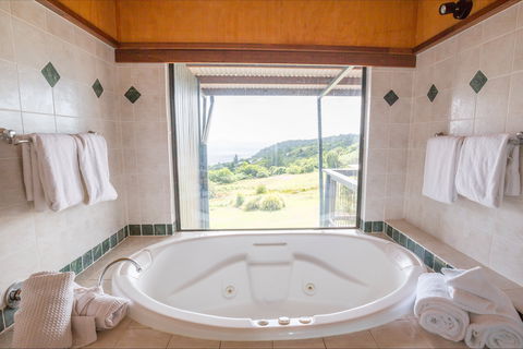O'Reilly's Rainforest Retreat - C Tourism 6