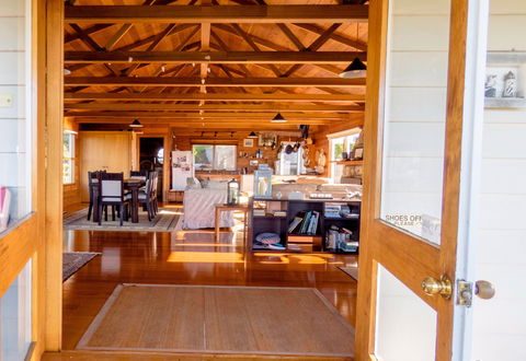 Palana Beach House - C Tourism 4