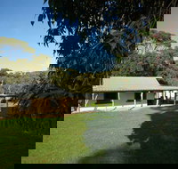 Southern Ocean Retreats - Goondooloo Cottage - C Tourism