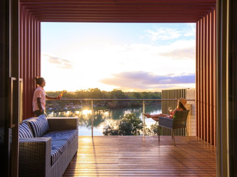 The Frames - Luxury Riverland Accommodation - C Tourism 0