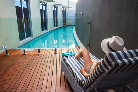 The Frames - Luxury Riverland Accommodation - C Tourism 1