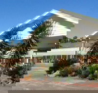 Tuckerbox Motor Inn - C Tourism