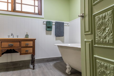 Uniquely Pambula - Pet Friendly Holiday Accomodation - C Tourism 5