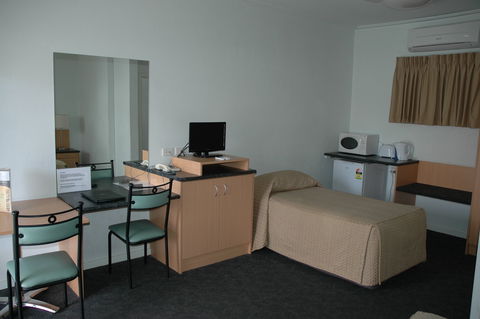 Baileys Motel - C Tourism 3