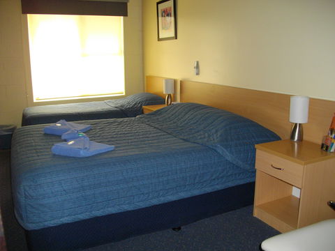 Benjamin Singleton Motel - C Tourism 2