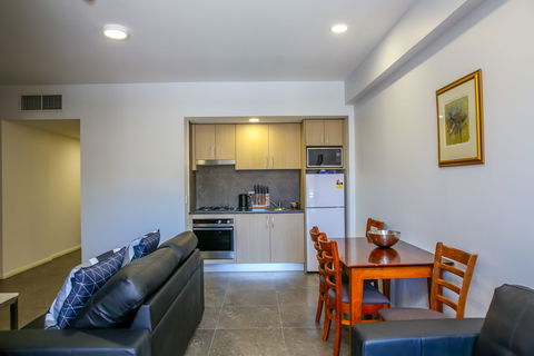 Boulevard On Beaumont Apartment Hotel - C Tourism 1