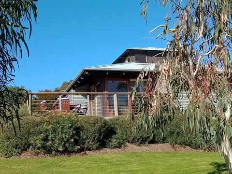 Butler's Bend Holiday Villa - C Tourism 0