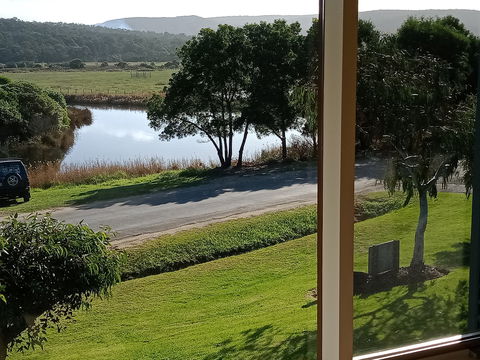 Butler's Bend Holiday Villa - C Tourism 6