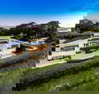 Byron's Brae - C Tourism